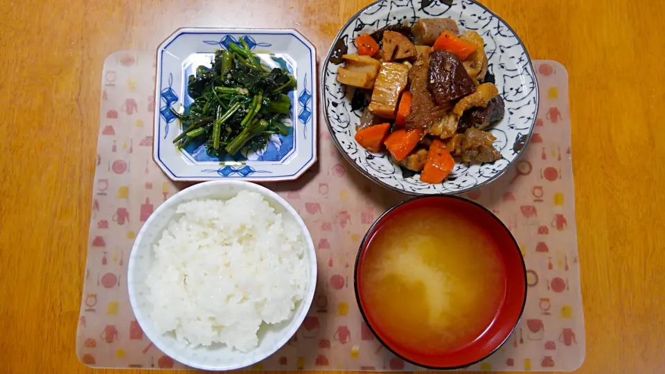 Snapdishの料理写真:９月２日　筑前煮　空芯菜の炒め物　お味噌汁|いもこ。さん