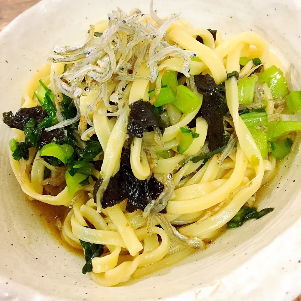 しらす干しと小松菜の和風パスタ〜生パスタで|アッツさん