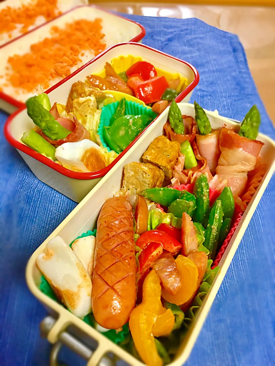 9月14日  JK2ハンドボール部娘&奥さん向けお弁当

今週は、本日のみ。

パプリカのオイスターマヨ炒め
しらす入りだし巻き卵
インゲン胡麻和え
ベーコンアスパラ
粗挽きソーセージ
明太子入りはんぺん焼き（市販）|高橋陽一さん