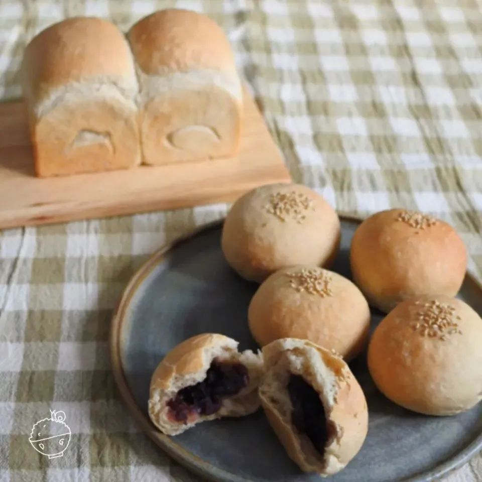 Snapdishの料理写真:ほうじ茶食パン
ほうじ茶あんぱん|でんでんむしごはんさん