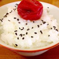 炊きたてご飯🍚と梅干し❤️