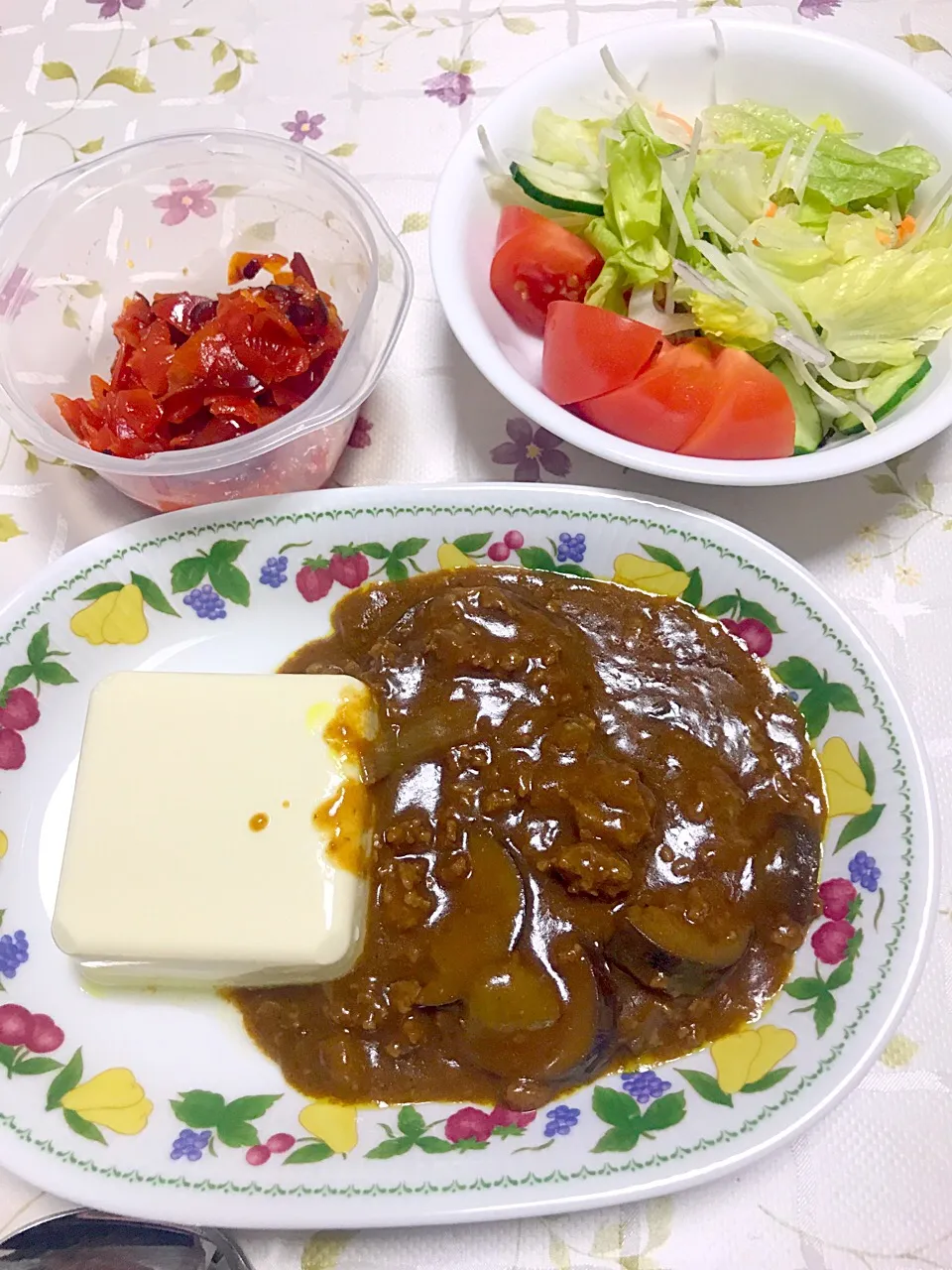 ナスとひき肉のカレー
ごはんの代わりに、お豆腐で(*^^*)|プリンセスみっちゃんさん