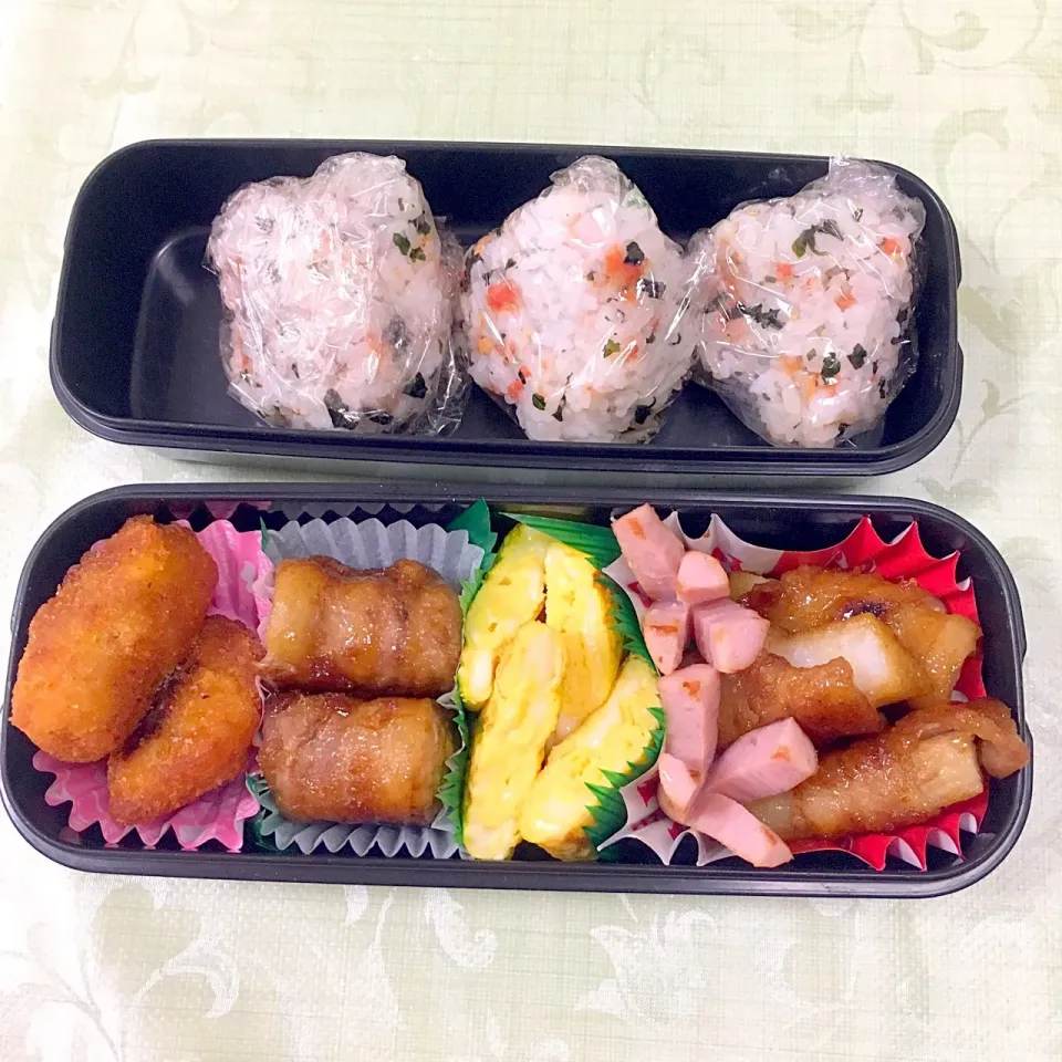 Snapdishの料理写真:息子のお弁当 トンカツ 厚揚げの肉巻き 卵焼き 長芋の肉巻き お花ウィンナー おにぎり|keitakumamaさん