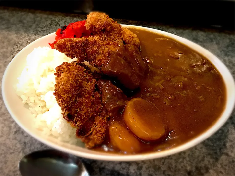 チキンカツカレー|古山さん