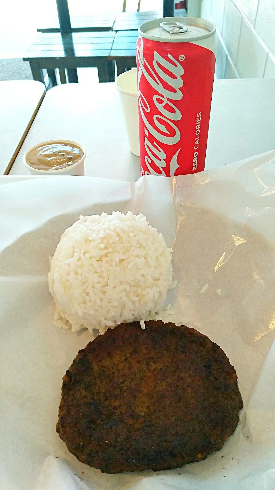 Hamburger with Rice|Mariano Ngさん