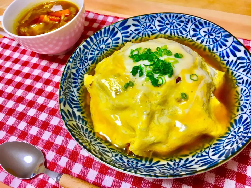 天津カニチャーハン🦀

#天津飯 #チャーハン #天津チャーハン #カレースープ #カレーリメイク|nさん