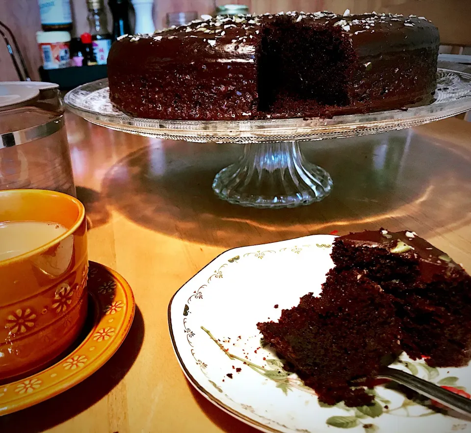 Snapdishの料理写真:Tea or ☕️ coffee ☕️ from breakfast to afternoon delight homemade chocolate cake with pistachios grab yours 🍴☕️🎶|Babyluv Cabrera Ocampoさん