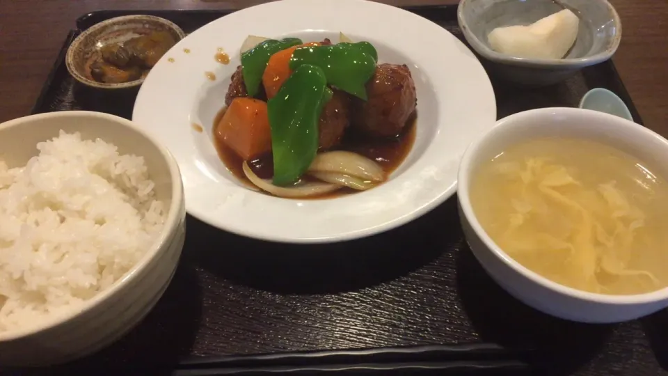 黒酢肉団子台湾風定食|おっちさん