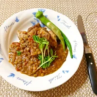 チキンとレンズ豆の赤ワイン煮込み 
 #ワイン|ミナトさん