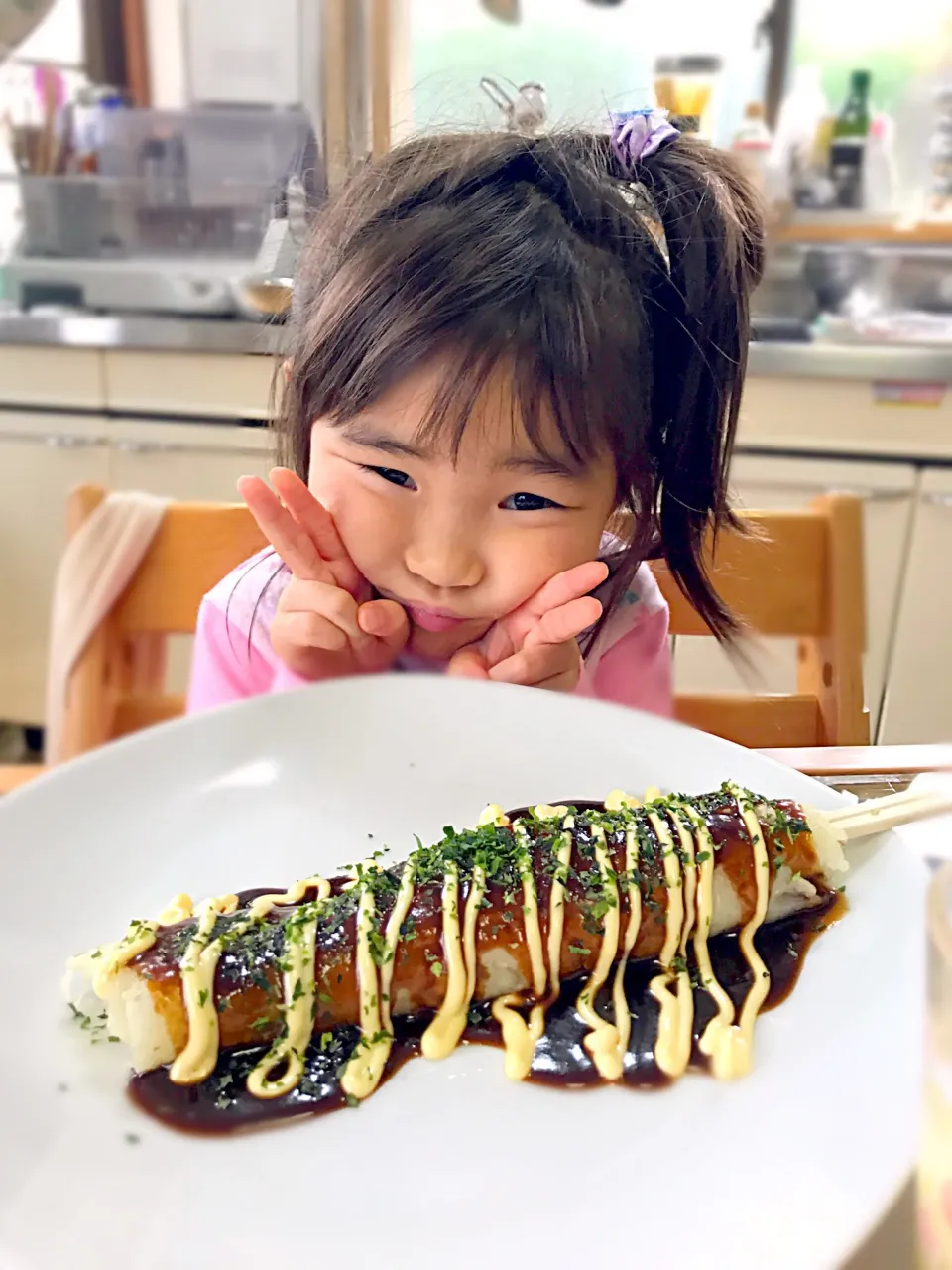 政志さんの料理 屋台で食べると400円。お家で作れば数十円。俺のモチモチ箸巻き(ﾟ∀ﾟ)|政志さん