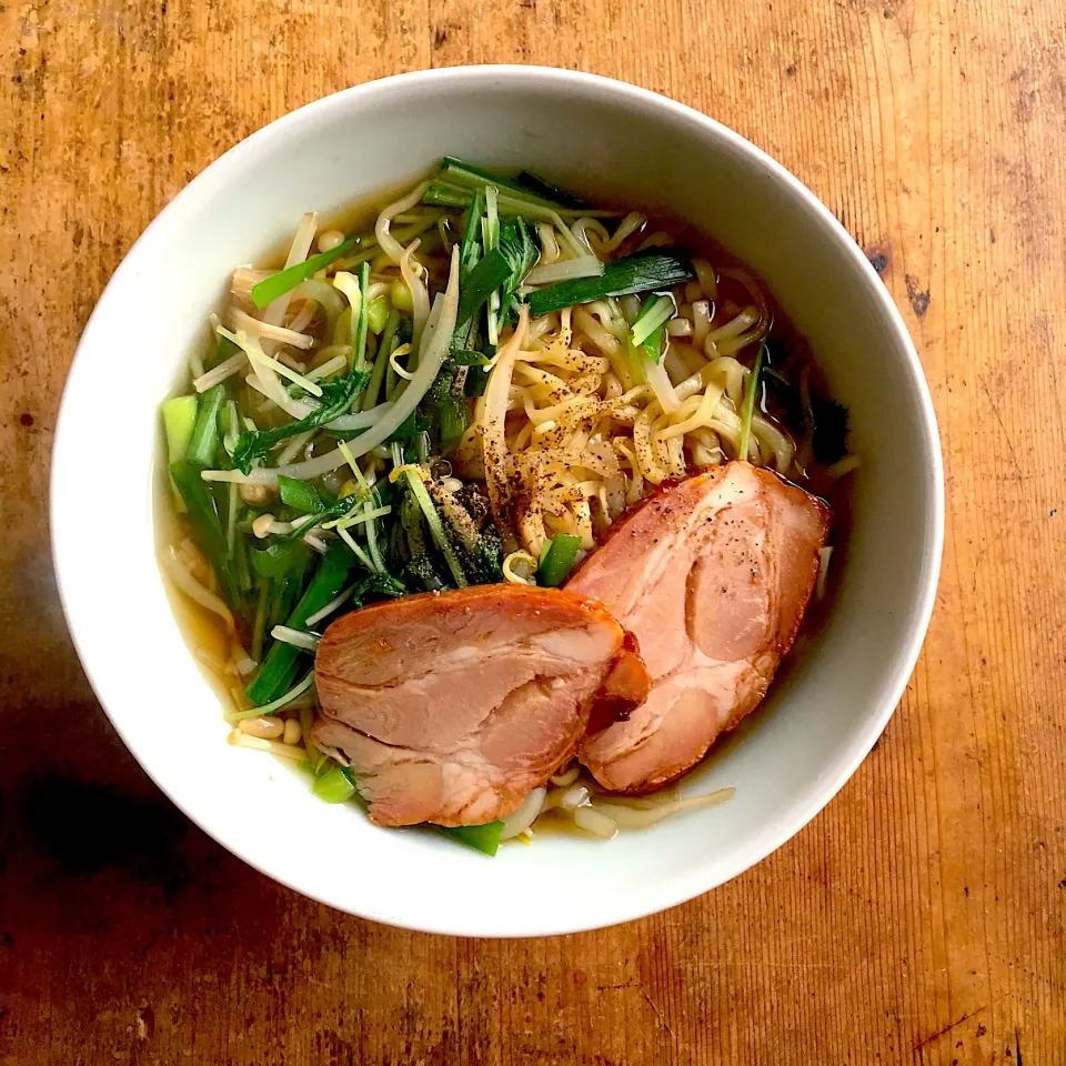 Snapdishの料理写真:夏休みの昼ごはん‼︎
#お昼ごはん #昼ごはん #ランチ #lunch #ラーメン #醤油ラーメン #ふたりごはん #ふたりぐらし #野菜たっぷり #コープしが|Yoshinobu Nakagawaさん