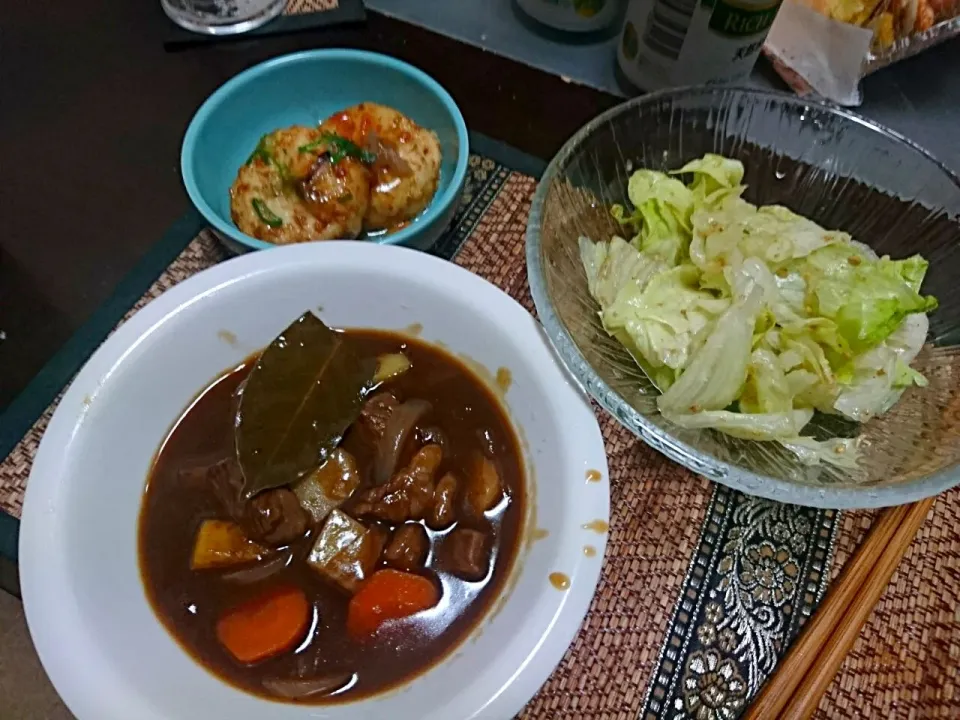 ビーフシチュー&豆腐しんじょう&レタスのごま和え|まぐろさん