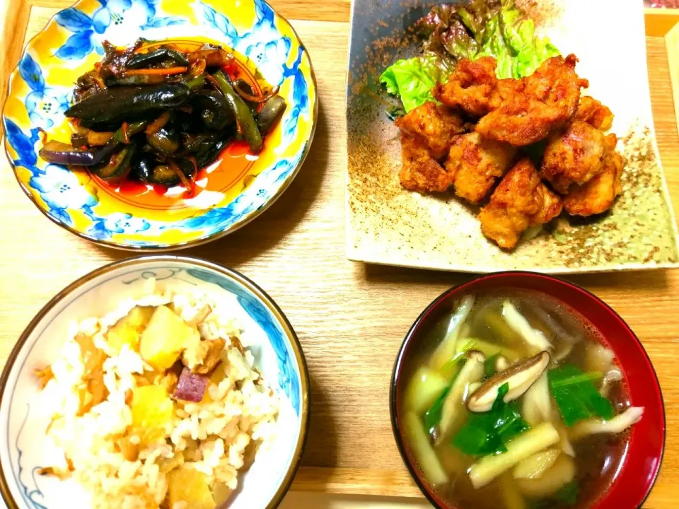 我が家の晩ごはん
鶏の唐揚げ定食|vege食堂さん