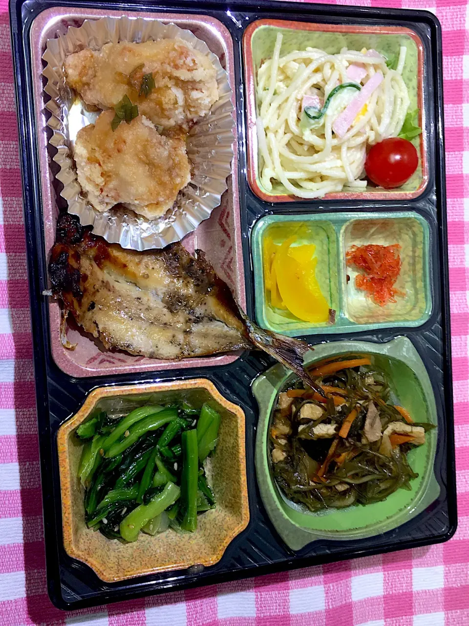 Snapdishの料理写真:鰯の梅焼き 日替わり弁当 豊川市豊橋市一部エリア宅配|Naokazu Kuritaさん