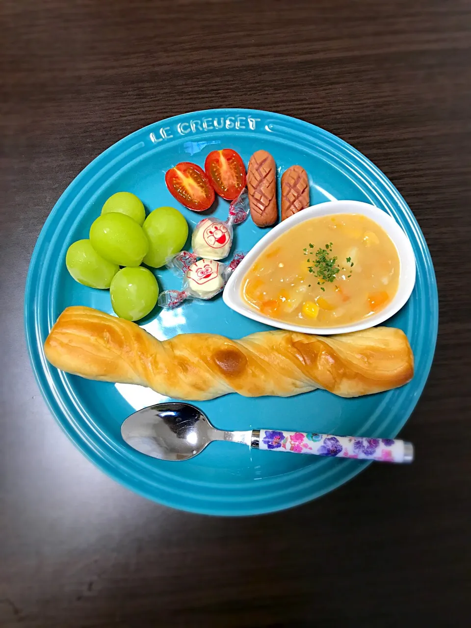 9/18❁息子離乳食 朝ごはん☀️
十勝バタースティックパン
BFツナポテトグラタン
ウインナー
プチトマト🍅
キャンディチーズ🍬
シャインマスカット|つんさん