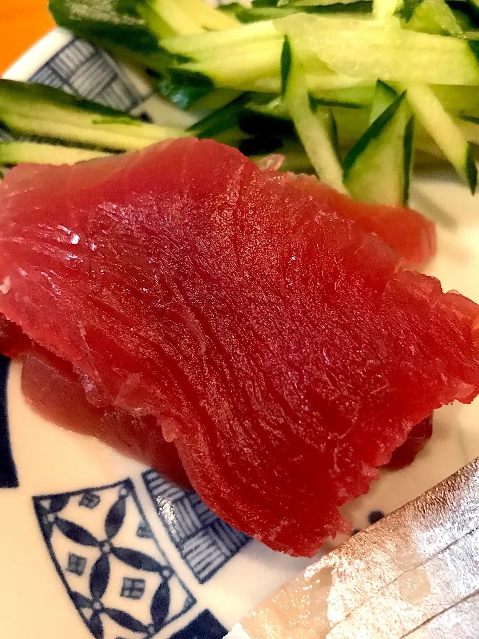 Snapdishの料理写真:マグロの刺身♫|KOHNO Y.さん