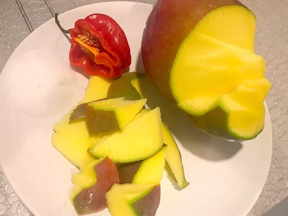 Rujak cocol mangga muda + habanero 😜|reviliaさん