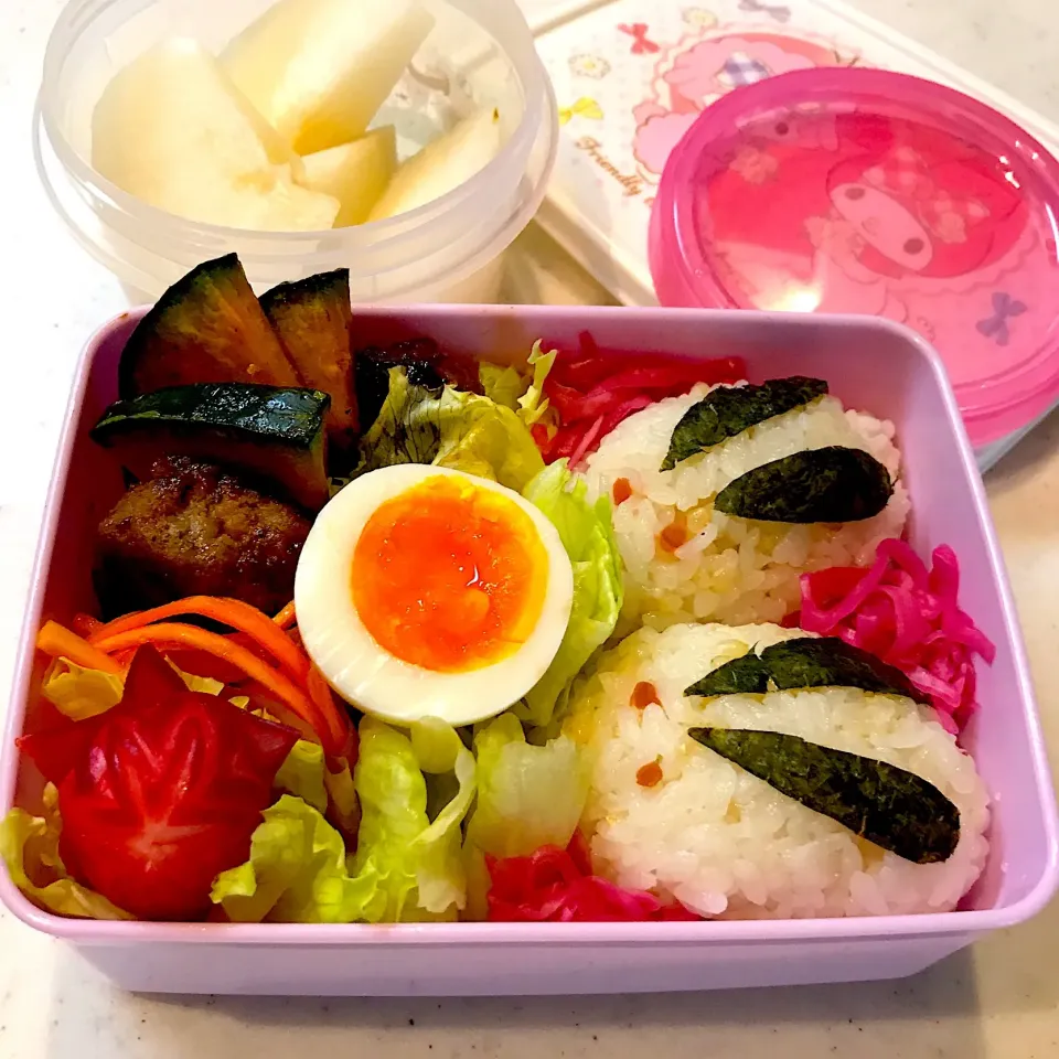 Snapdishの料理写真:#お弁当 #うさぎ#おにぎり|chikasdayさん