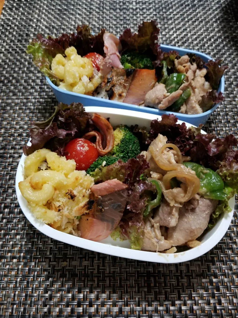 Snapdishの料理写真:今日の親子弁当🎵豚肉の味噌炒め🐷🐷🐷🐷|クッキングオヤジさん