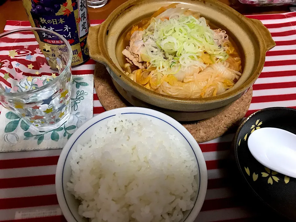 キムチ鍋
#夜ご飯 
#ひとり鍋 
#ぼっち飯|めぐひめさん