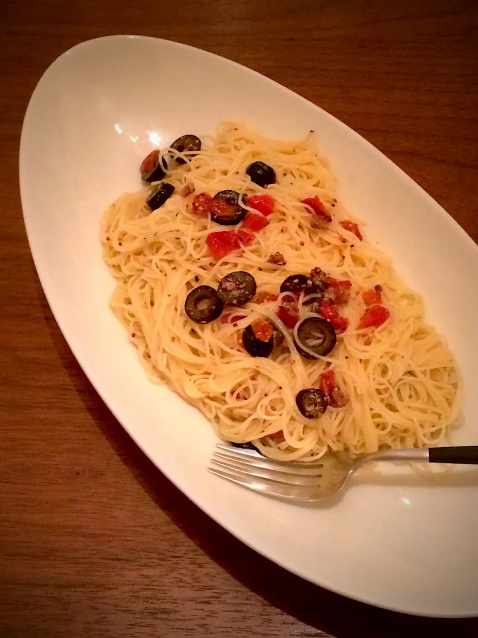 アンチョビとドライトマトの冷製パスタ|マユマユさん