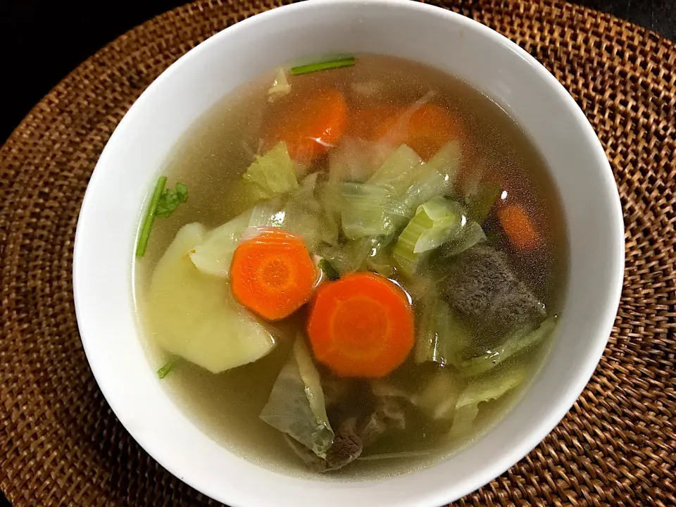 Beef veggies soup|yeni kartikasariさん