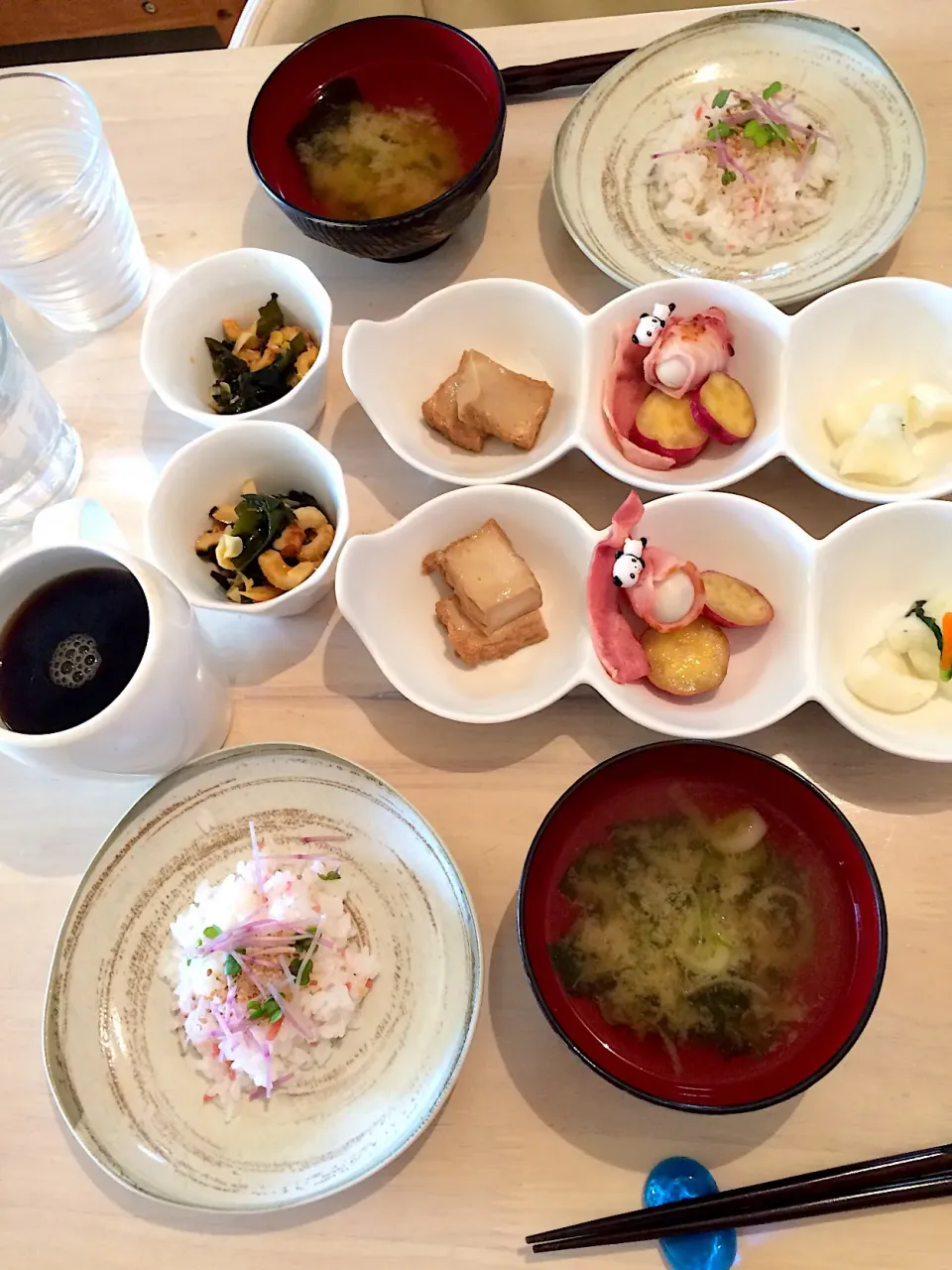 Snapdishの料理写真:今日の男子料理 朝食 2017/09/21
紅生姜入り酢飯 、昨夜作り置きの「ちくわとシナチク甘酢、厚揚とシシトウ煮物」弁当残り✨✨✨|Booパパさん