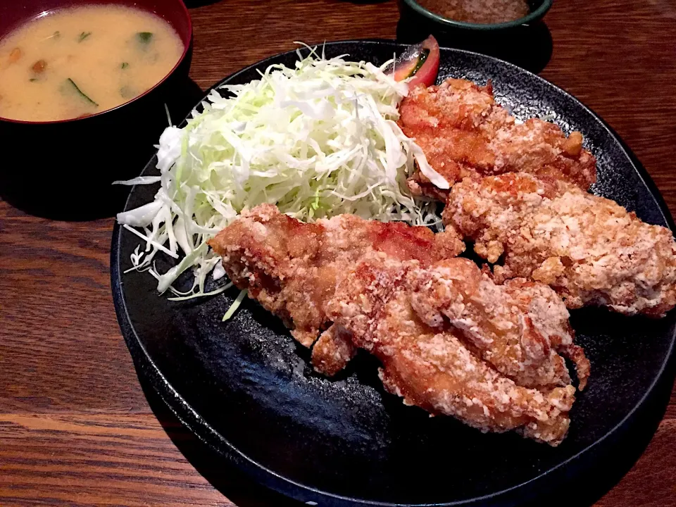 Snapdishの料理写真:唐揚げ定食🍗|Masashiさん