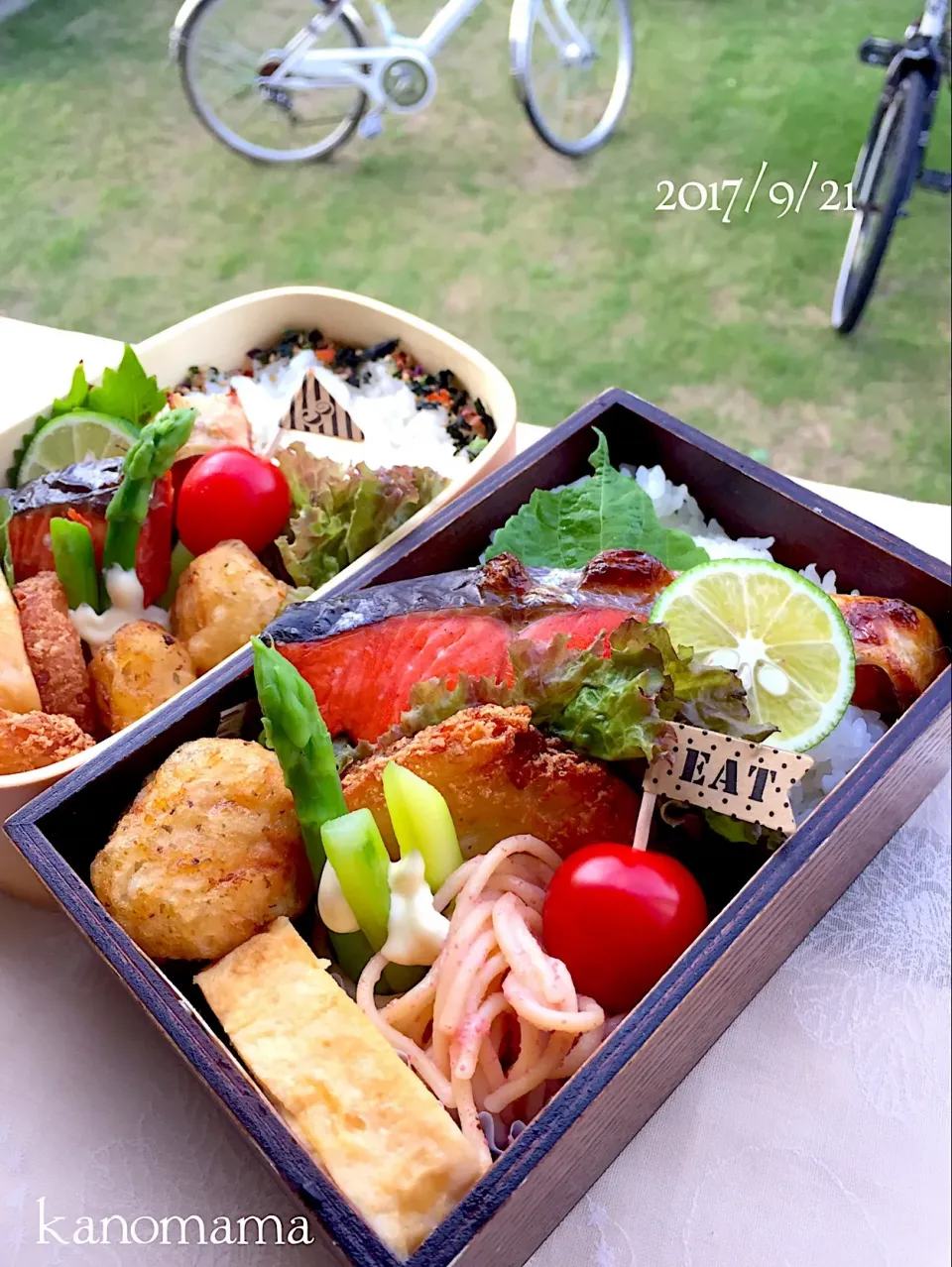 Snapdishの料理写真:息子&わたし弁当♪焼き鮭〜〜|ゆきさん