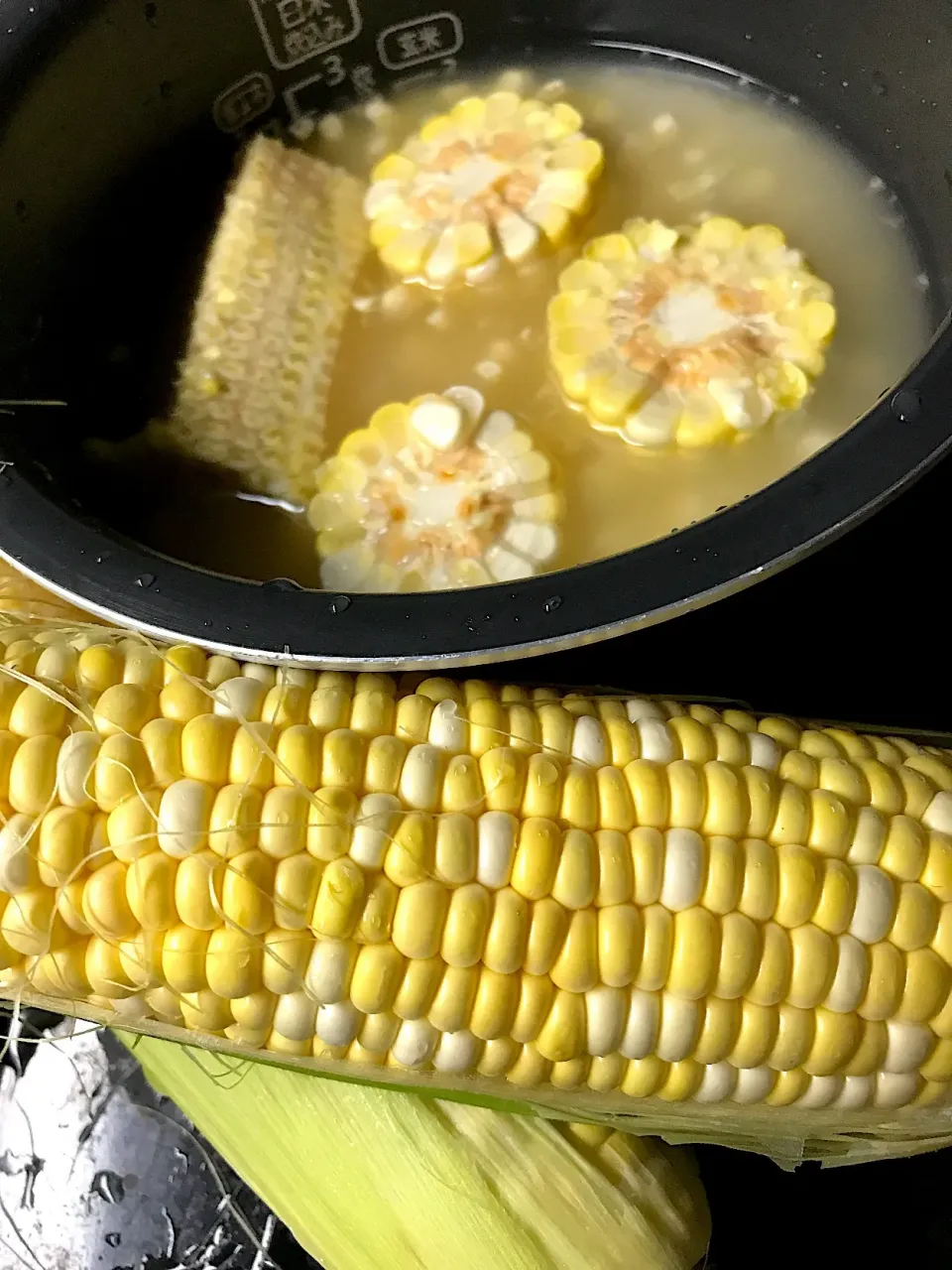 今年最後の
とうもろこしご飯🌽|シュトママさん