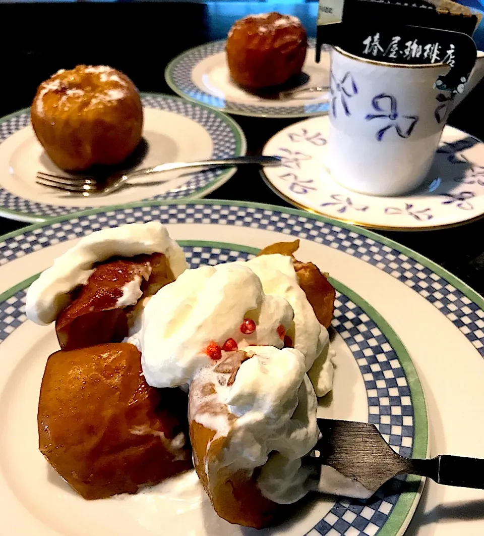 早く起きた朝だから おうち一人朝カフェ☕️🍰|シュトママさん