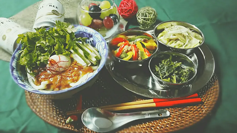 Snapdishの料理写真:キムカフェ🍜ジャージャー麺風☀🍴|キム姉さん