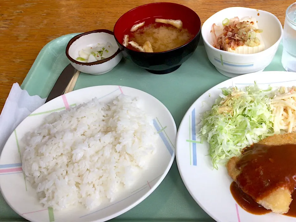 チーズチキンカツ定食 610円|おっちさん