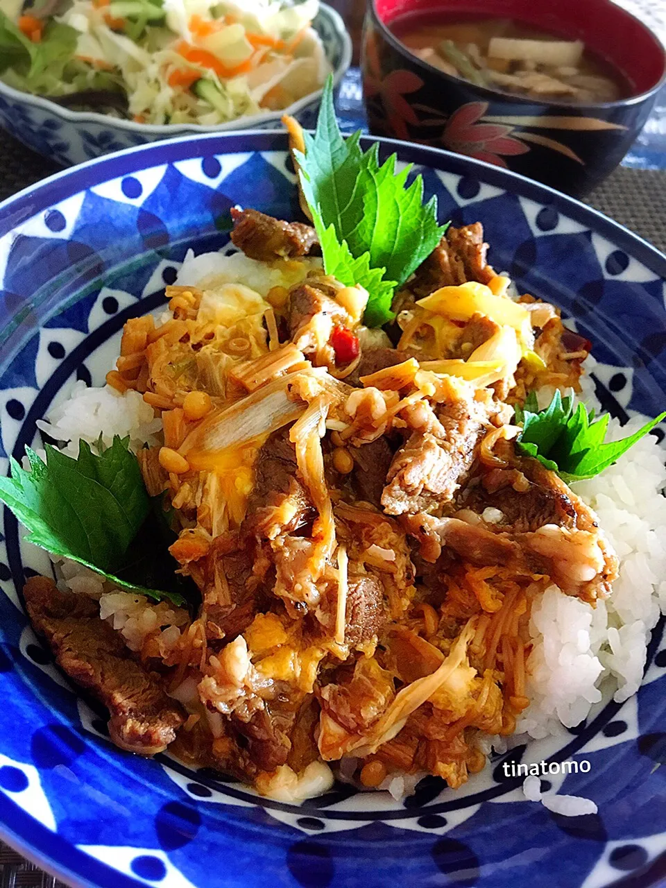 牛ステーキ肉薄切りして、牛丼にしました！|Tina Tomoko😋さん