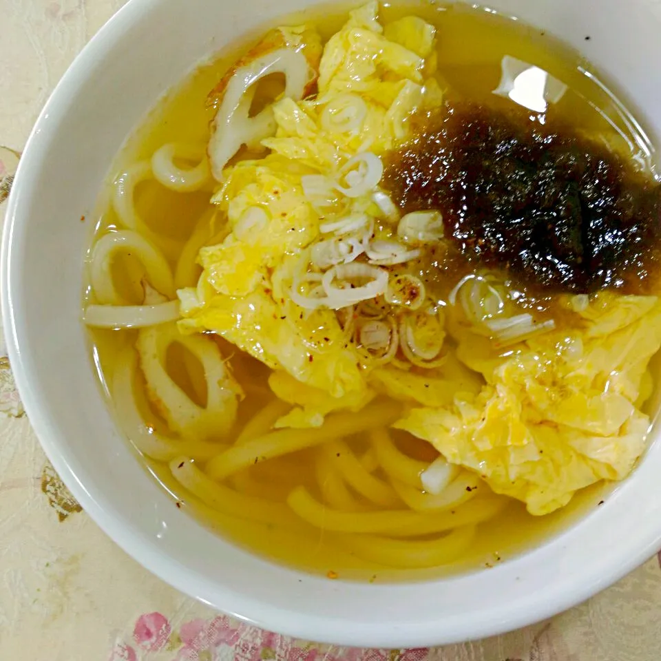 今日のお昼はとろろ昆布うどん|たえさん