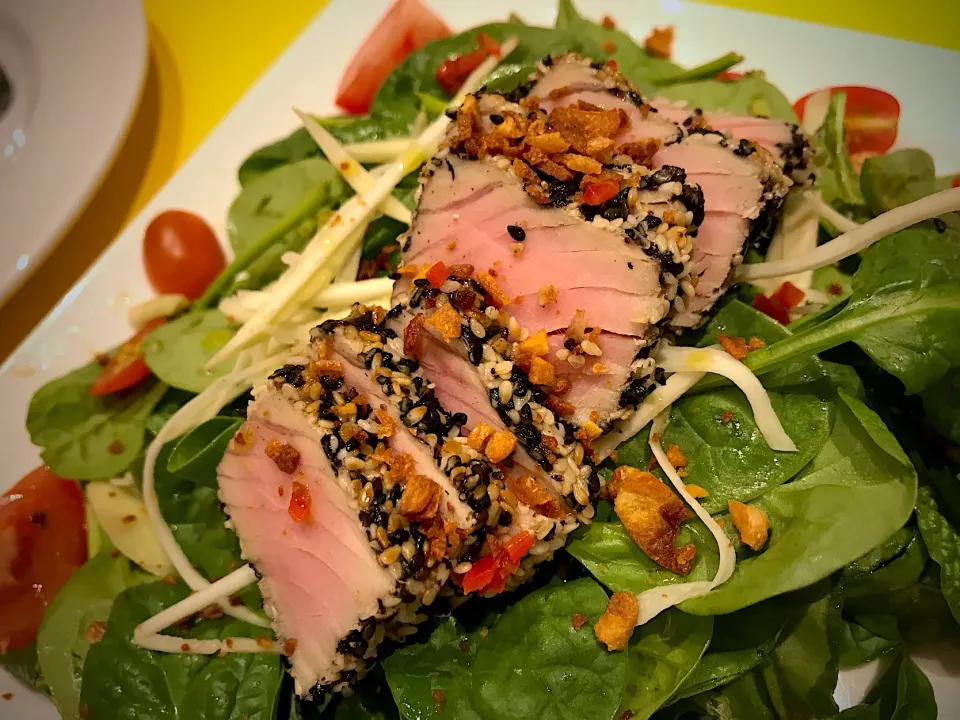 seared tuna salad|hweeyhさん