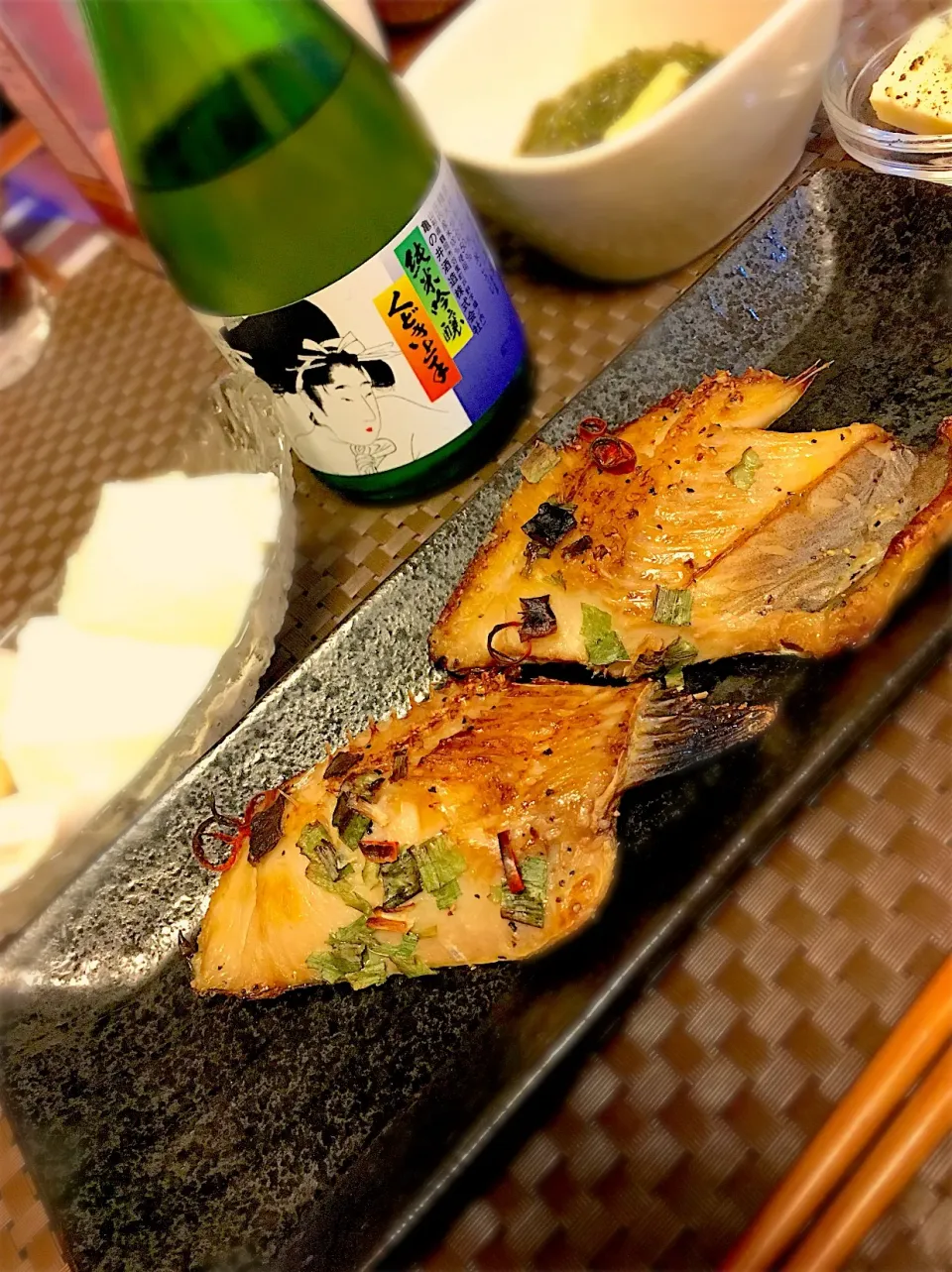 ほっけネギ塩焼き

#日本酒に合う #縞ほっけ #焼き魚 #くどき上手 #おつまみ #晩酌|たつやん。さん