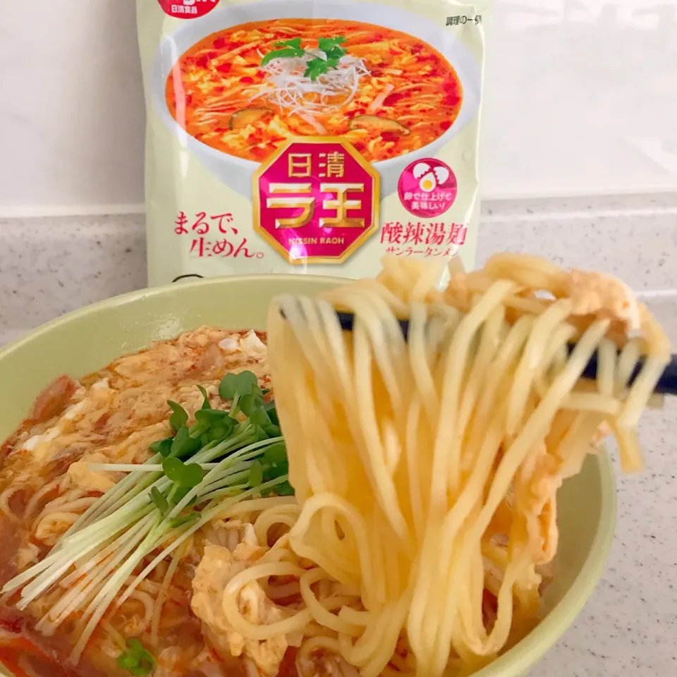 売れ残り❓ラ王🍜酸辣湯麺|ヨッチャンさん