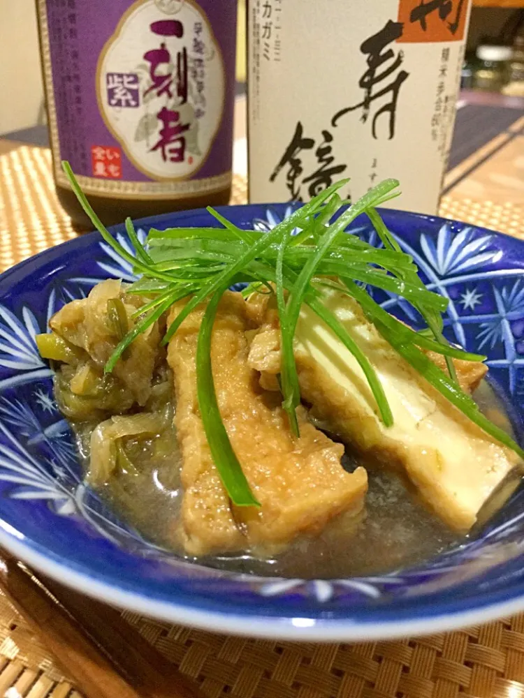 厚揚げで肉なしすき焼き
お肉なくてもちゃんとすき焼きのお味よ. ふっしぎぃ〜🤗|🌿ぴぴさん