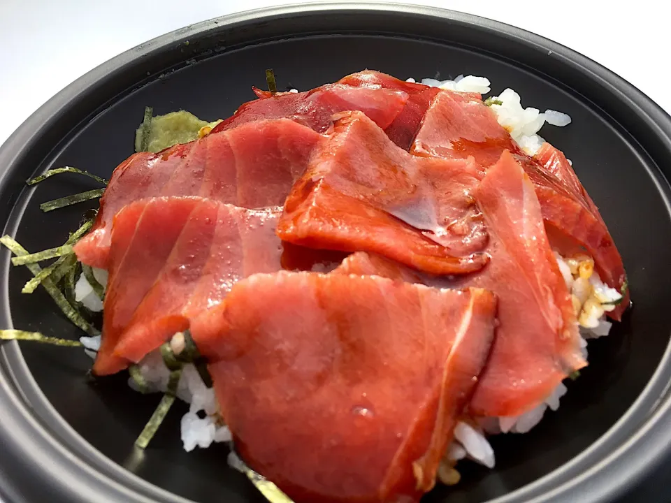 トロ丼！うま〜|まさるさん