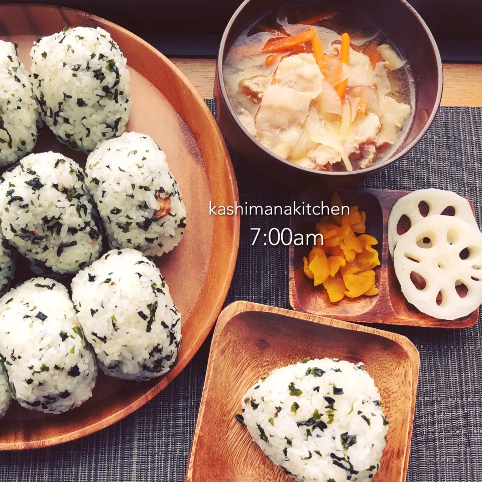 おはようございます😊
今日の朝ご飯🍙|Kashimanakitchenさん