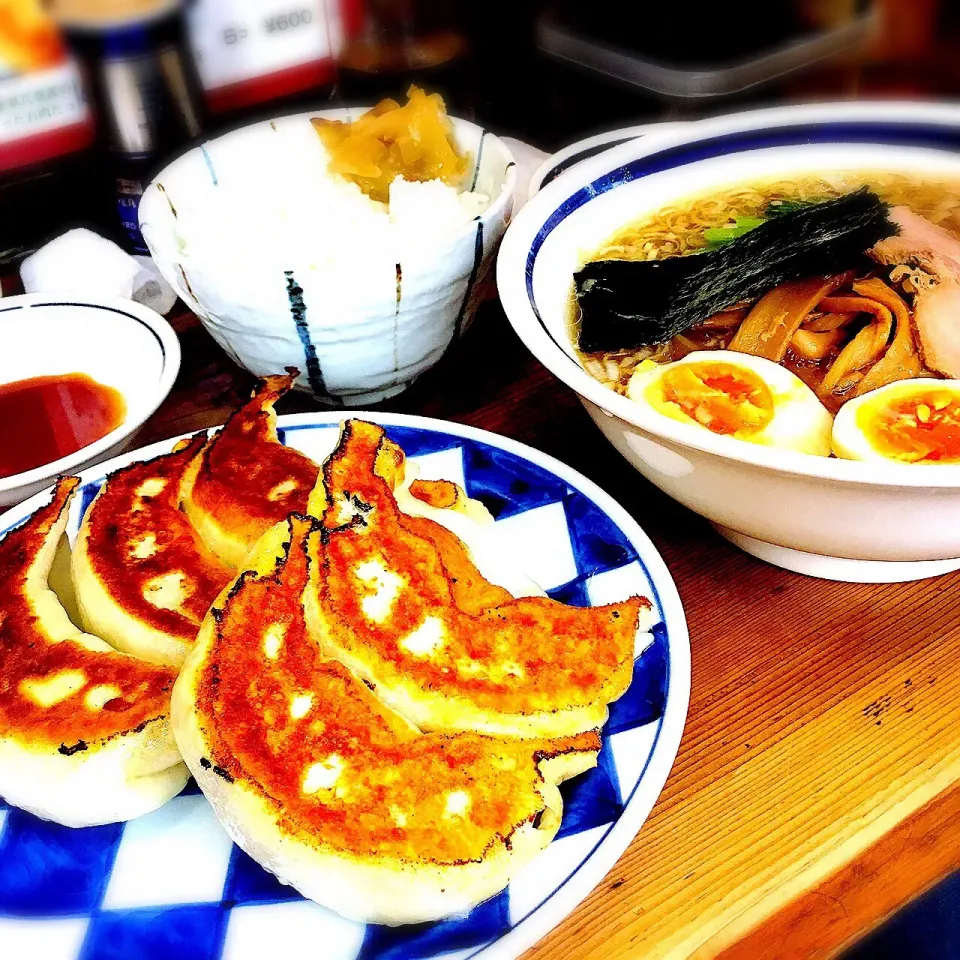 一圓@吉祥寺🍜 ジャンボ餃子😋♡|luvskyさん