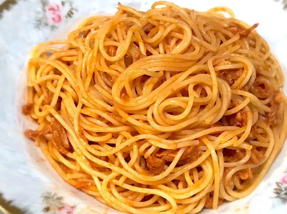 今夜は、ツナとにんにくのトマトパスタ🍝を頂きました😋|ギムレットさん