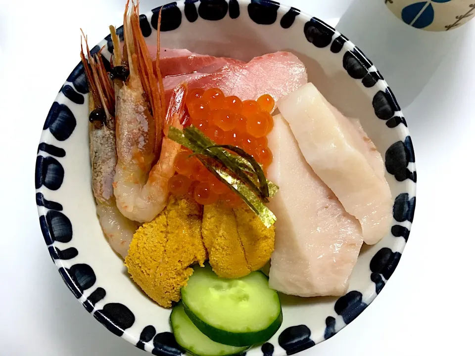 Chirashi bowl|Ong Sor Fernさん