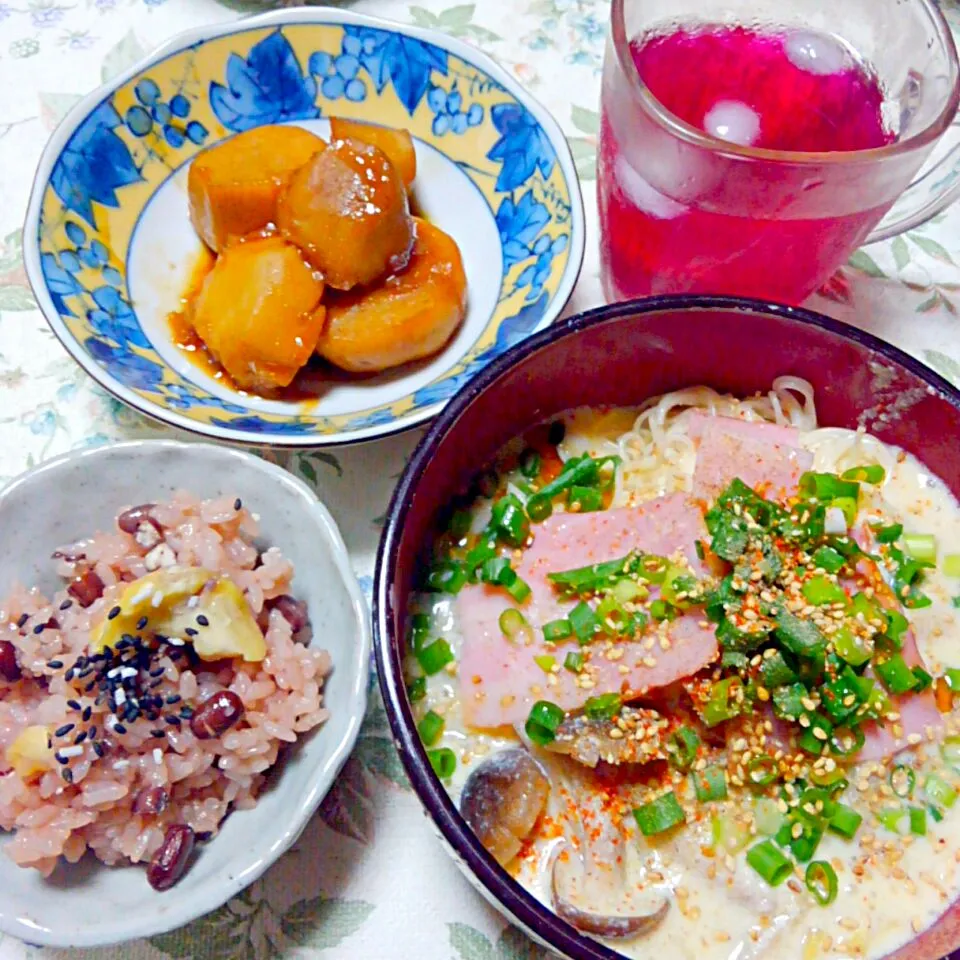 とんこつラーメン風豆乳そうめん＆赤飯＆里芋の煮っころがし|うたかた。さん