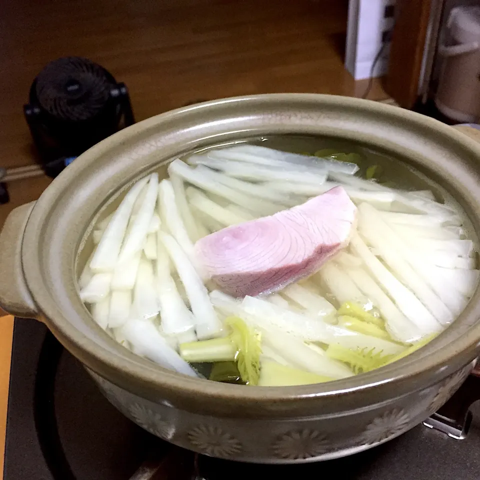 Snapdishの料理写真:鰤しゃぶ!  (^-^)|Kei Satoさん