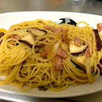 Snapdishの料理写真:椎茸とベーコンのパスタ|vanity01さん