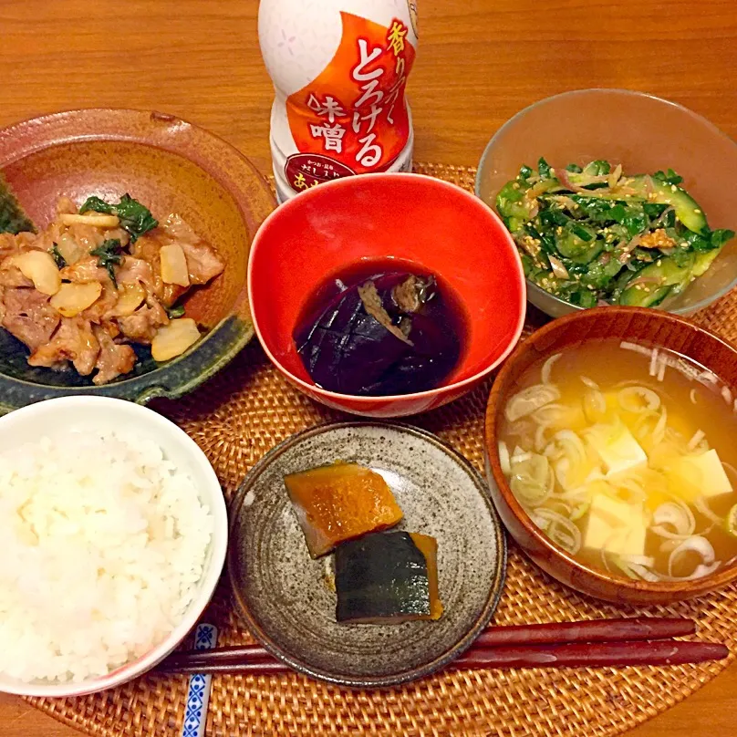 豚シソ味噌炒め♡香味野菜とキュウリの胡麻味噌和え♡お味噌汁♡|わかさん