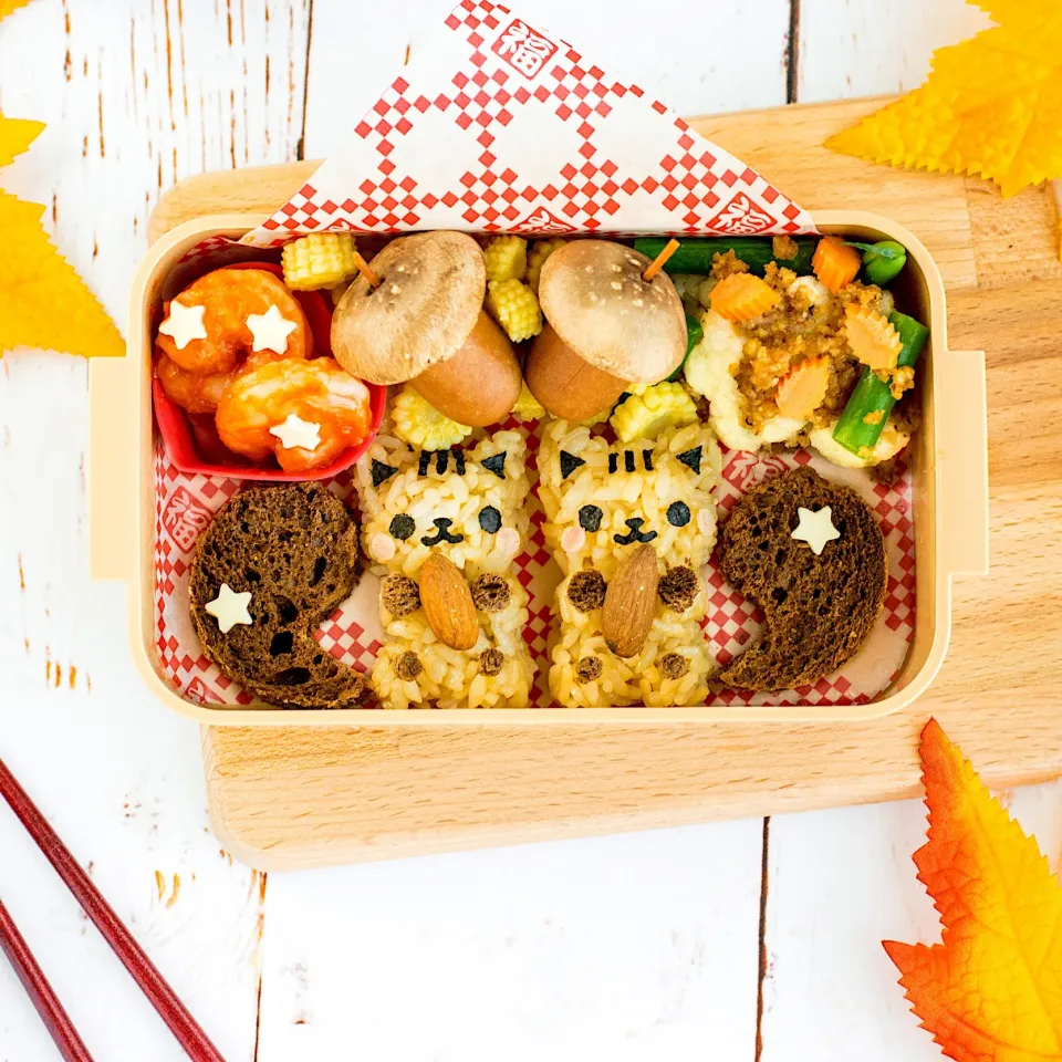 リスおにぎりのお弁当 Autumn Squirrel Onigiri Bento|Love At First Bentoさん