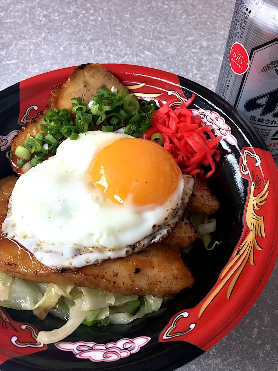 チャーシュー目玉焼き丼|キリくんさん